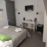 Nocleg ze śniadaniem Nicole 3*