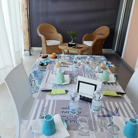 Oda ve Kahvaltı Nicole