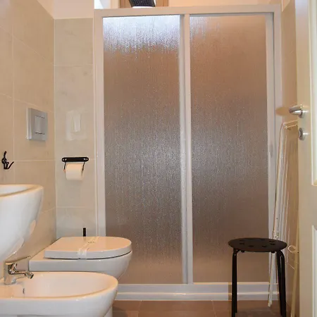 Nicole Oda ve Kahvaltı