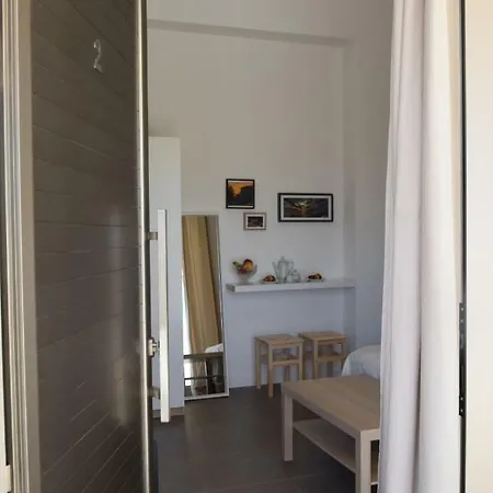 Oda ve Kahvaltı Nicole 3*