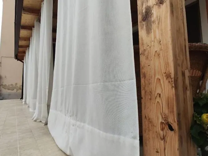 Alojamento de Acomodação e Pequeno-almoço Nicole