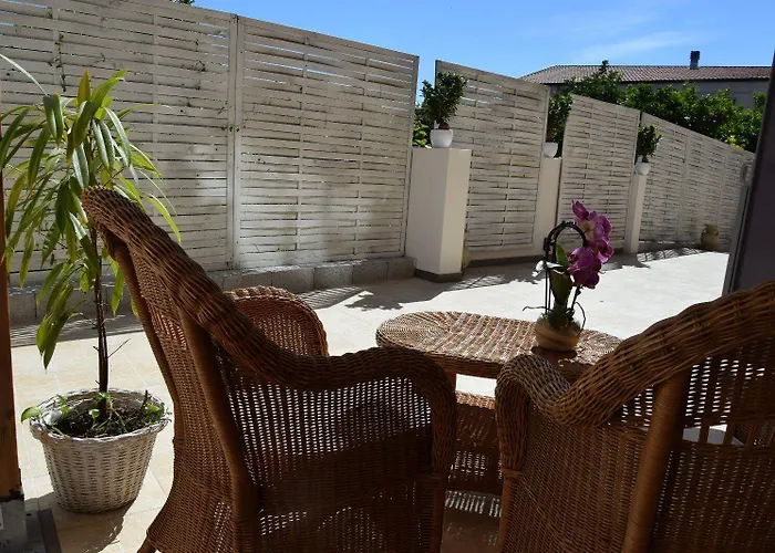 Alojamento de Acomodação e Pequeno-almoço Nicole 3*