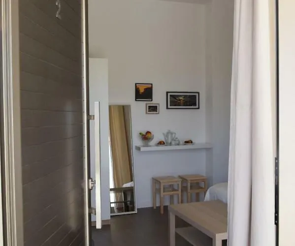 Alojamento de Acomodação e Pequeno-almoço Nicole 3*